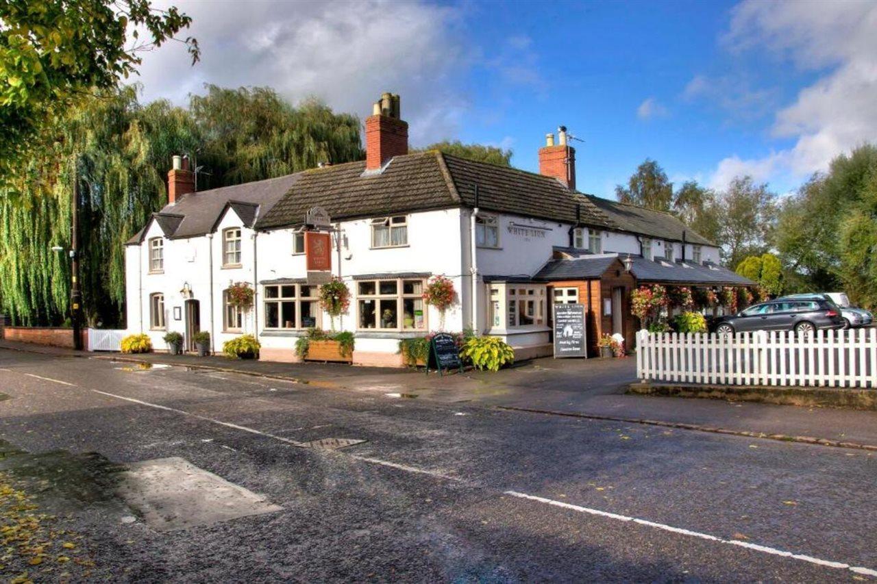 The White Lion Inn Oakham Exteriör bild