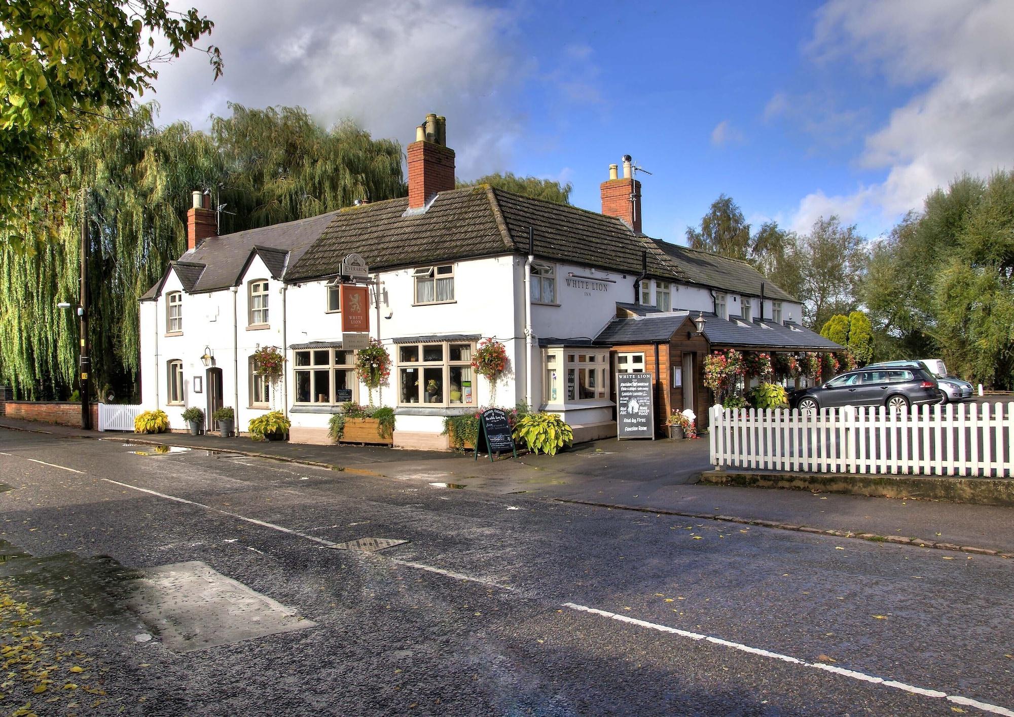 The White Lion Inn Oakham Exteriör bild